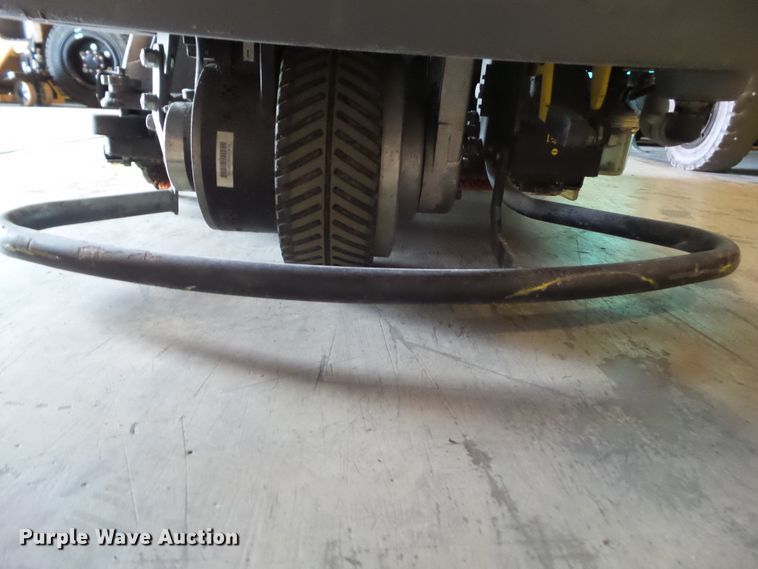 image for item GX9174 Karcher B90R floor scrubber