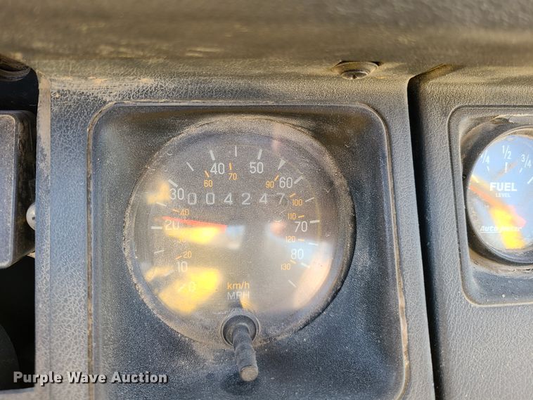 image for item GX9251 1993 Jeep Wrangler  SUV