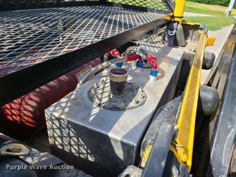 image for item GX9251 1993 Jeep Wrangler  SUV