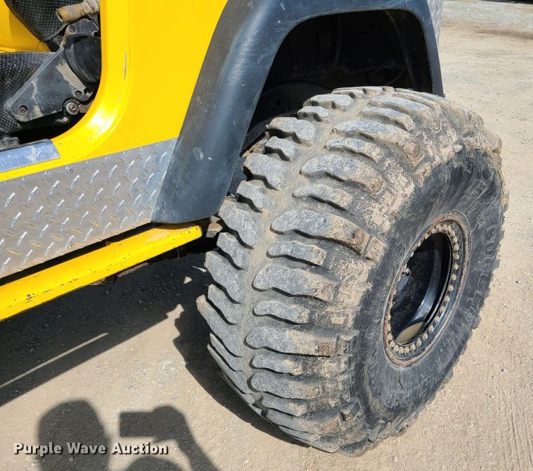 image for item GX9251 1993 Jeep Wrangler  SUV