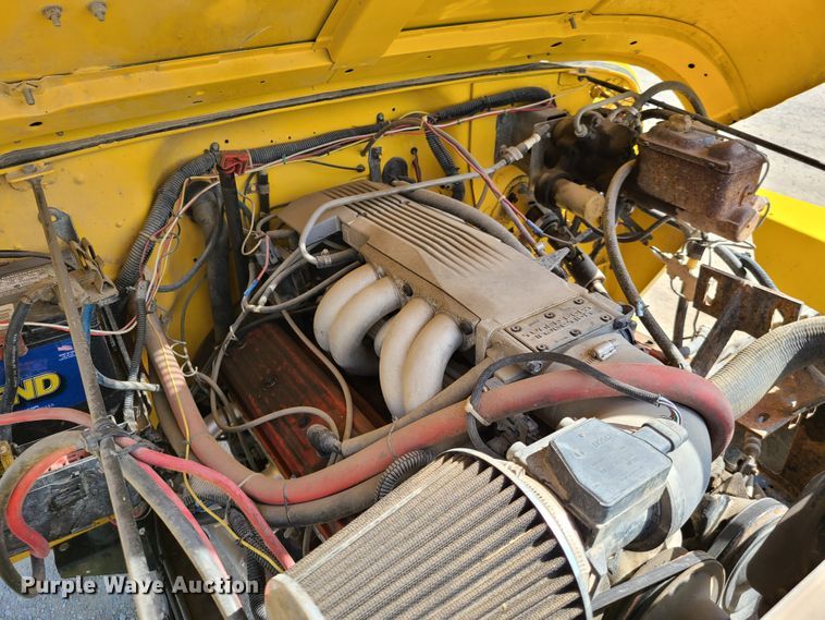 image for item GX9251 1993 Jeep Wrangler  SUV