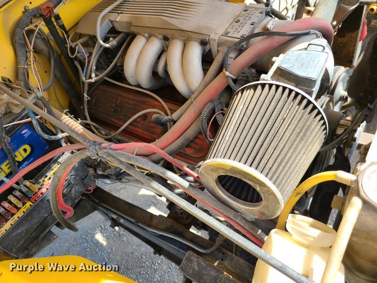 image for item GX9251 1993 Jeep Wrangler  SUV