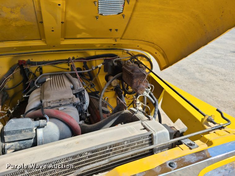 image for item GX9251 1993 Jeep Wrangler  SUV