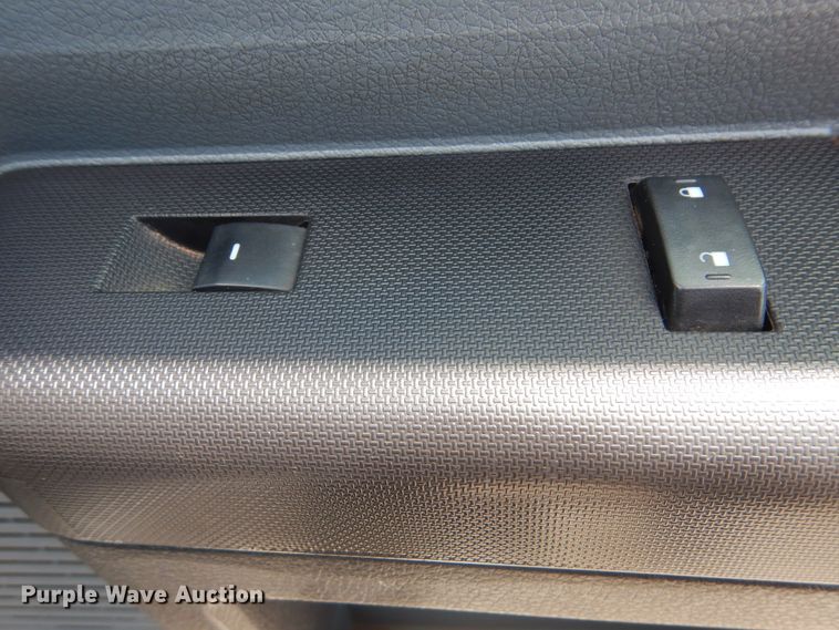 image for item GY9879 2012 Ford F550 Super Duty  Crew Cab utility bed truck with crane