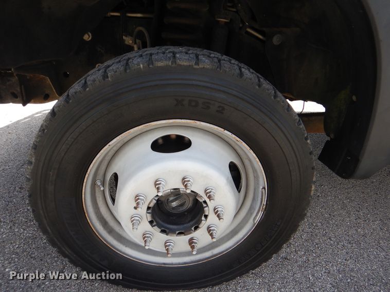 image for item GY9879 2012 Ford F550 Super Duty  Crew Cab utility bed truck with crane