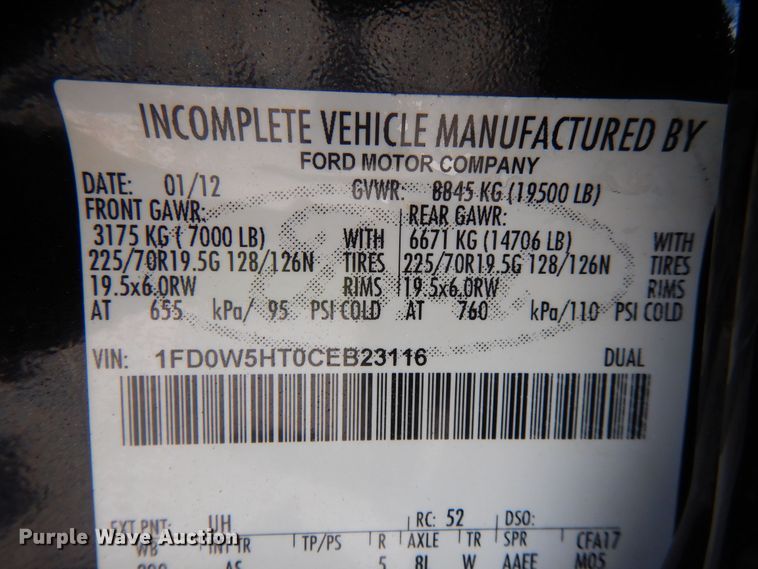 image for item GY9879 2012 Ford F550 Super Duty  Crew Cab utility bed truck with crane