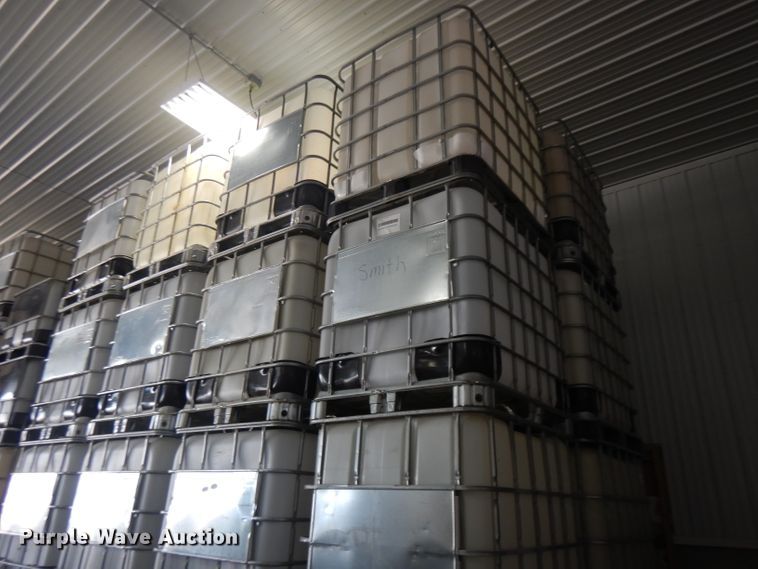 image for item HA9343 Approximately 32 totes