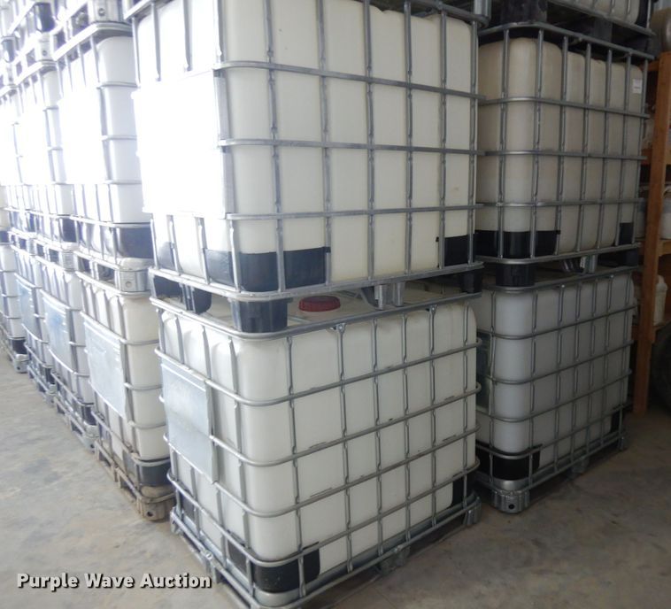 image for item HA9343 Approximately 32 totes