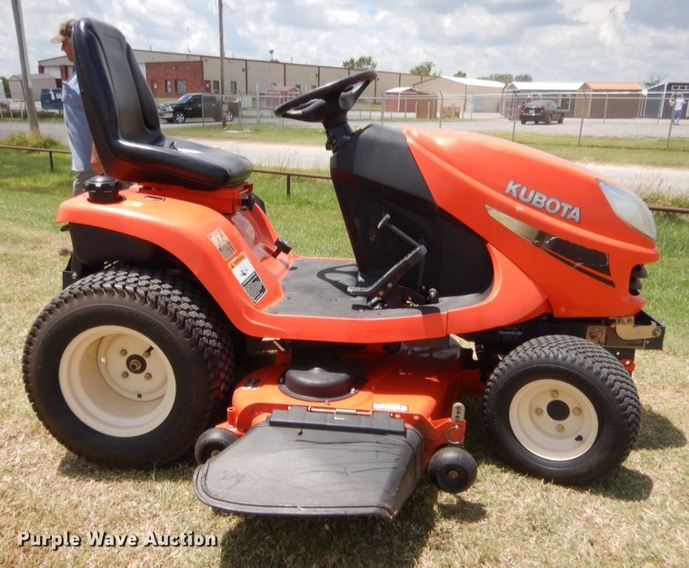 image for item HB9270 Kubota GR2110 lawn mower