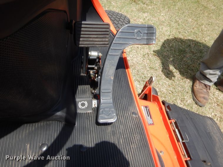 image for item HB9270 Kubota GR2110 lawn mower