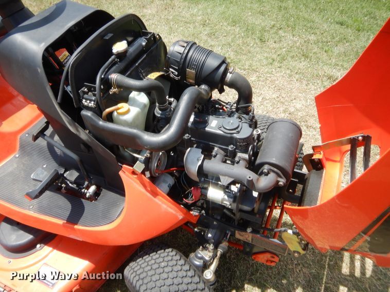 image for item HB9270 Kubota GR2110 lawn mower