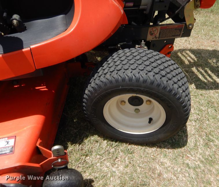 image for item HB9270 Kubota GR2110 lawn mower