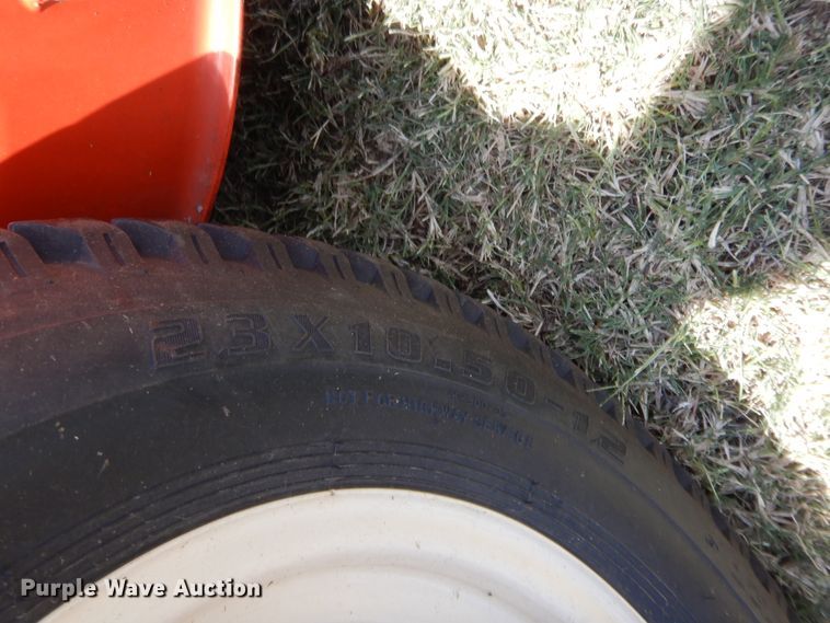 image for item HB9270 Kubota GR2110 lawn mower