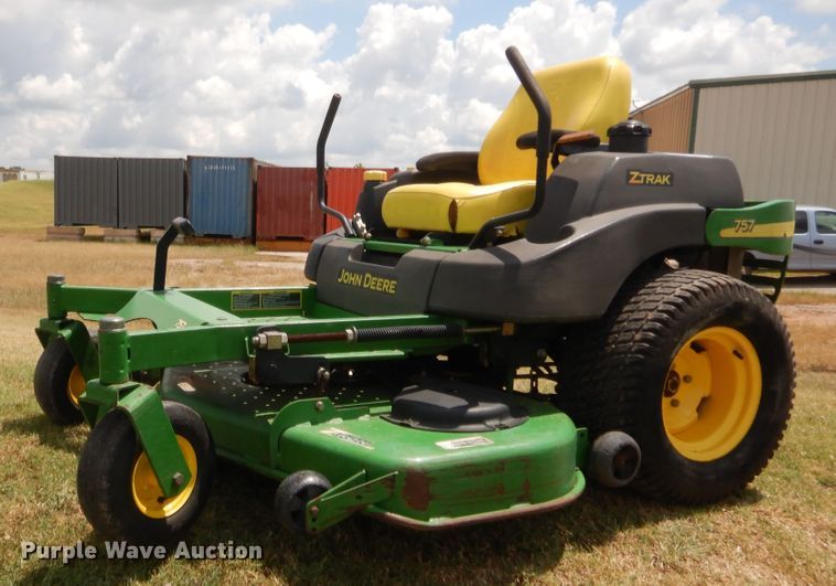 image for item HB9275 John Deere ZTrak 757 ZTR lawn mower