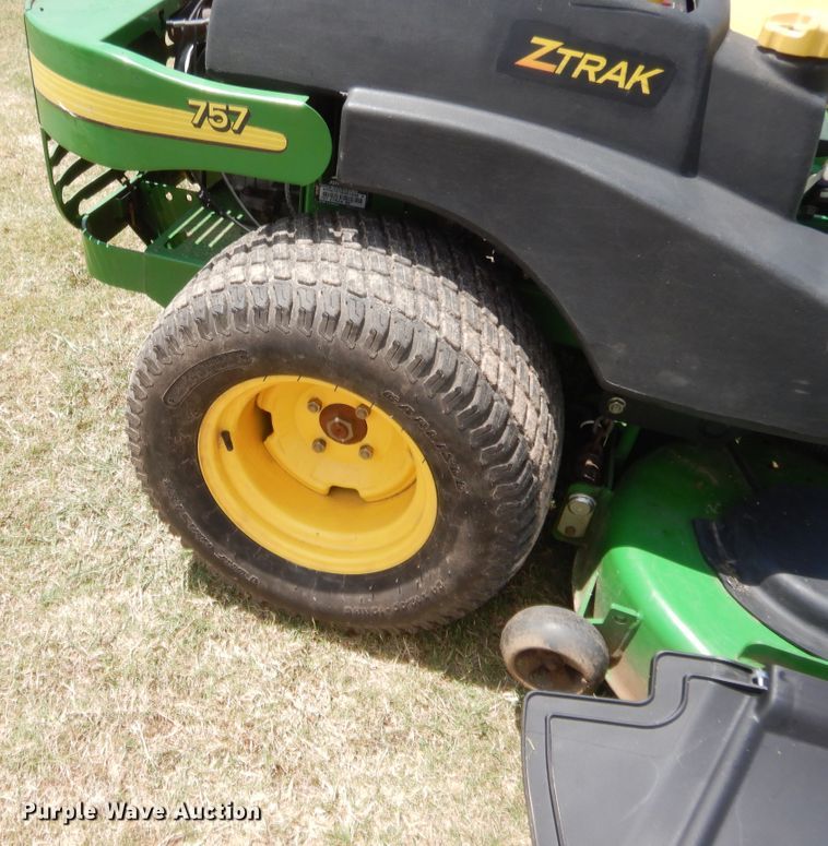 image for item HB9275 John Deere ZTrak 757 ZTR lawn mower