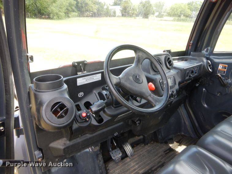 image for item HB9276 2015 Kubota RTV-X1100C  utility vehicle