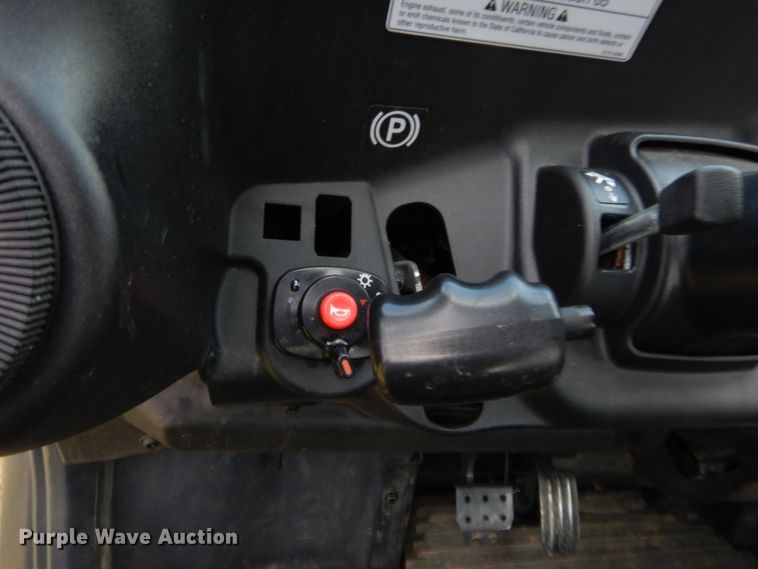 image for item HB9276 2015 Kubota RTV-X1100C  utility vehicle