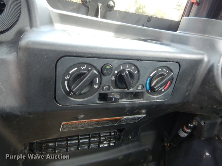 image for item HB9276 2015 Kubota RTV-X1100C  utility vehicle