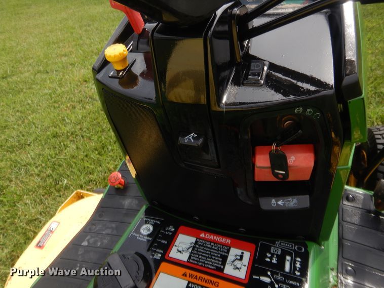 image for item HB9279 John Deere 445 lawn mower