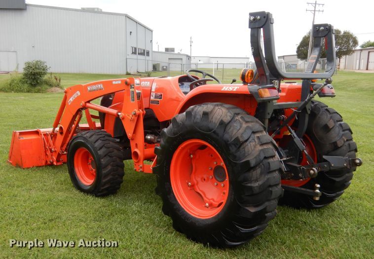 image for item HB9326 Kubota MX5200  tractor