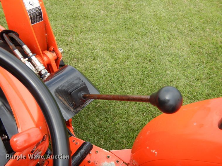 image for item HB9326 Kubota MX5200  tractor