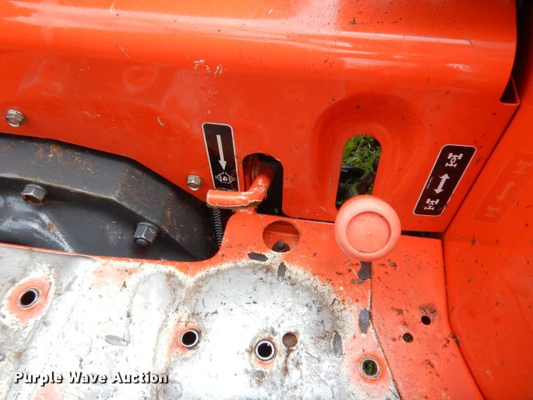 image for item HB9326 Kubota MX5200  tractor