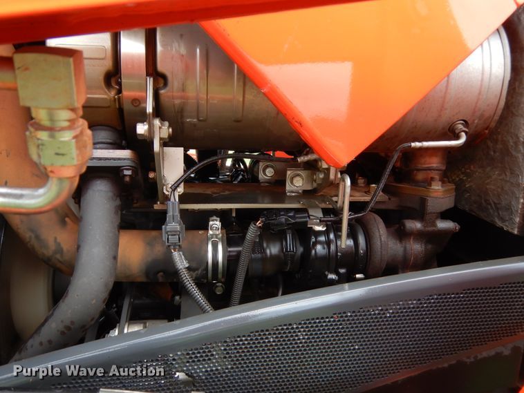 image for item HB9326 Kubota MX5200  tractor