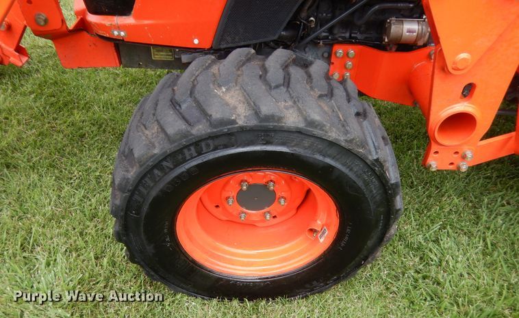 image for item HB9326 Kubota MX5200  tractor