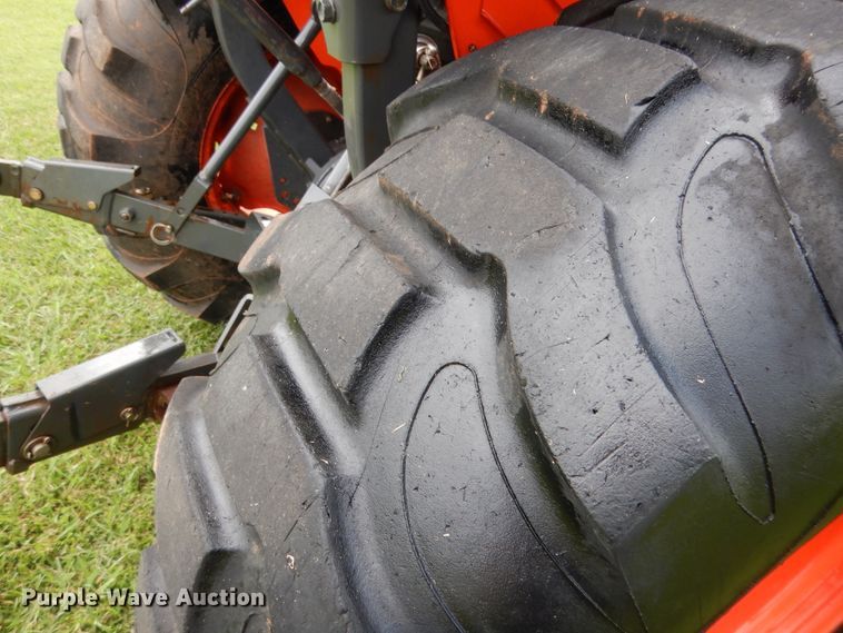 image for item HB9326 Kubota MX5200  tractor