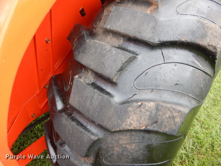 image for item HB9326 Kubota MX5200  tractor