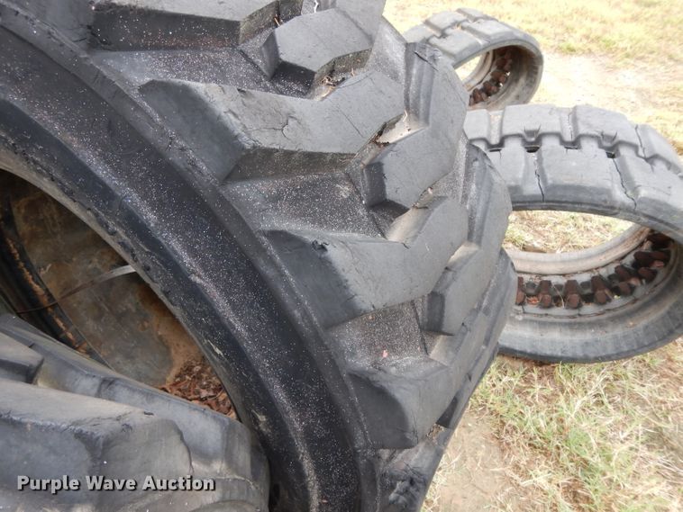 image for item HC9659 Tires and tracks