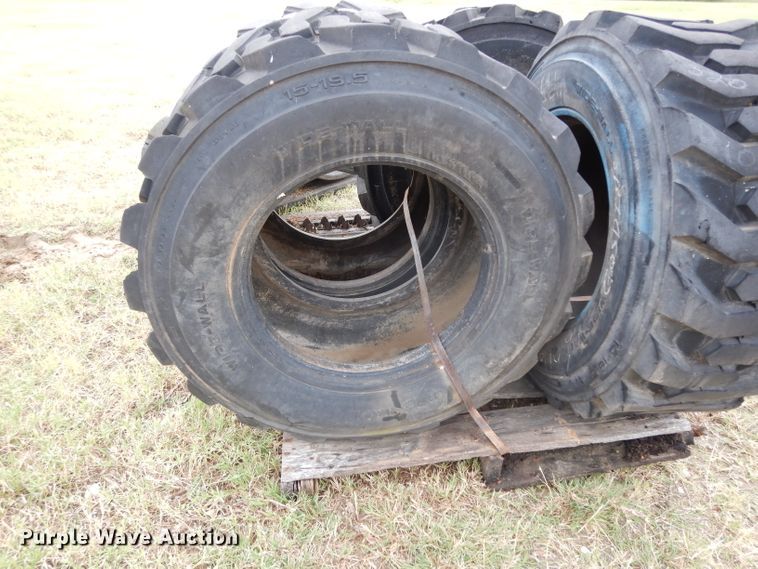 image for item HC9659 Tires and tracks