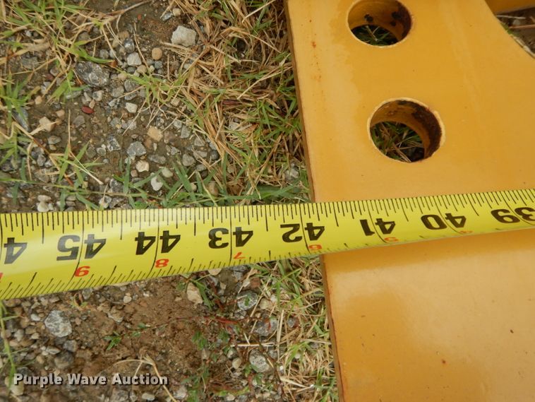 image for item HC9659 Tires and tracks