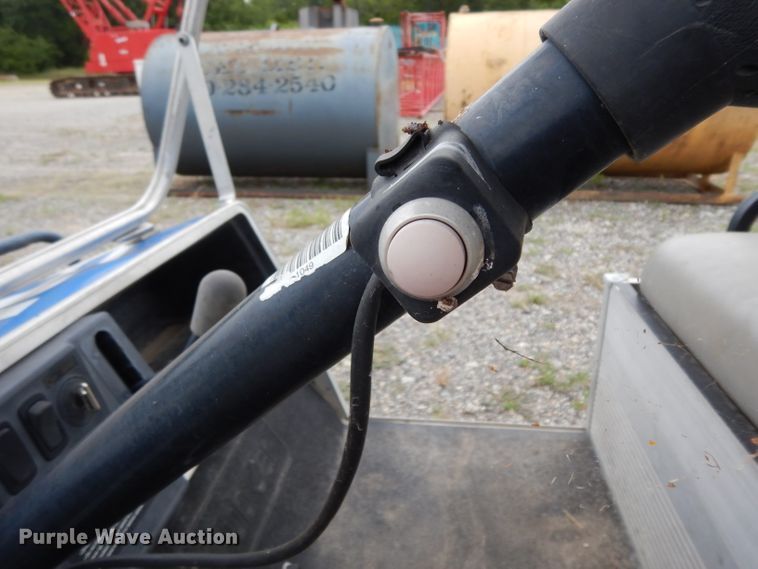 image for item HC9667 2010 Club Car Transporter 6 golf cart