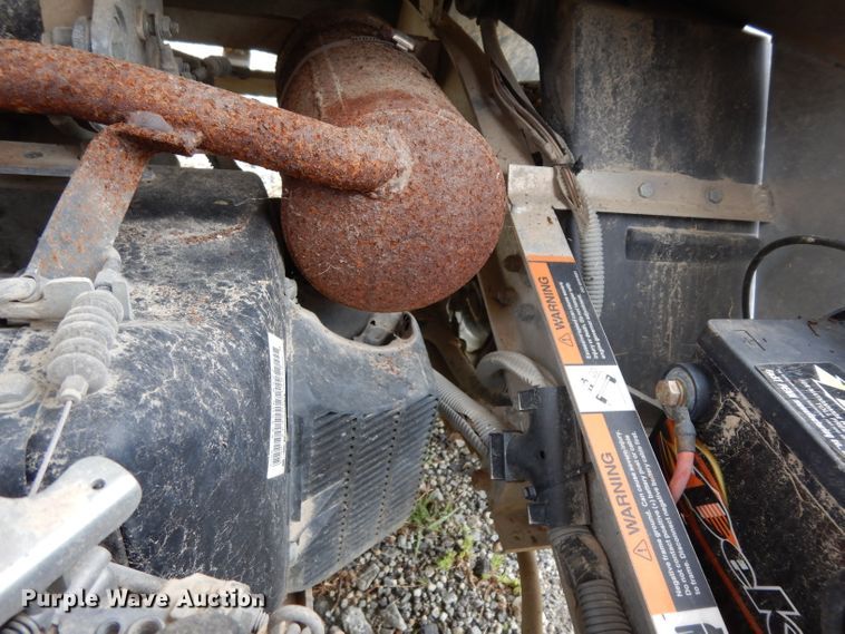 image for item HC9667 2010 Club Car Transporter 6 golf cart