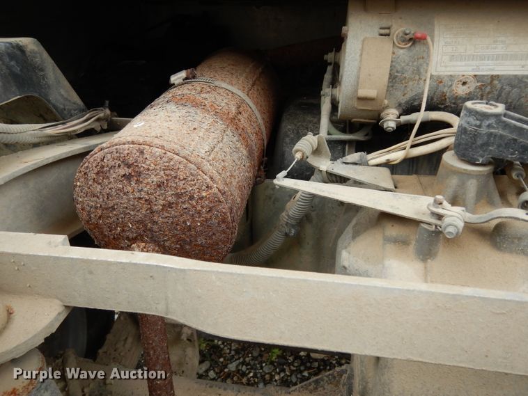 image for item HC9667 2010 Club Car Transporter 6 golf cart