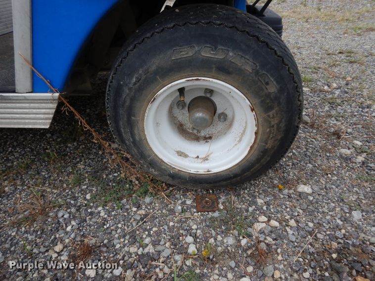 image for item HC9667 2010 Club Car Transporter 6 golf cart