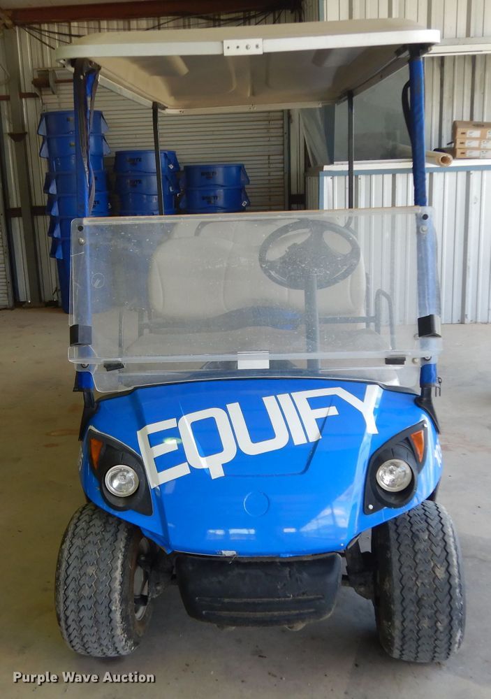 image for item HC9680 2010 Yamaha golf cart