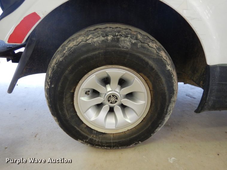 image for item HC9680 2010 Yamaha golf cart