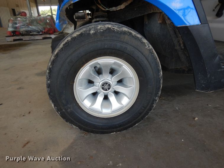 image for item HC9680 2010 Yamaha golf cart