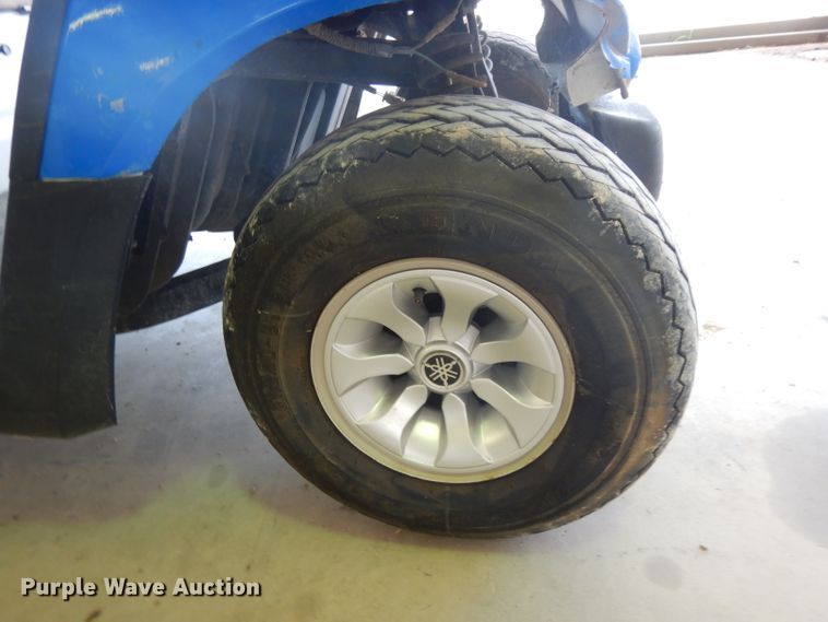 image for item HC9680 2010 Yamaha golf cart