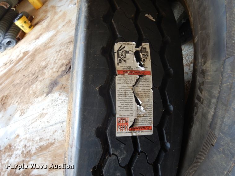 image for item HC9733 (17) 315/80R22.5 tires