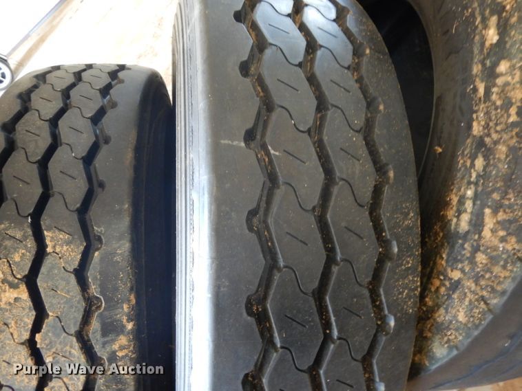 image for item HC9733 (17) 315/80R22.5 tires