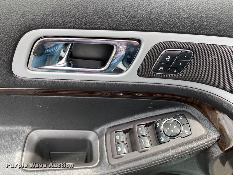 image for item HG9123 2014 Ford Explorer Limited  SUV