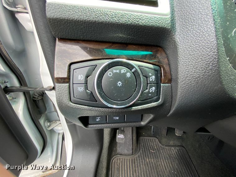 image for item HG9123 2014 Ford Explorer Limited  SUV