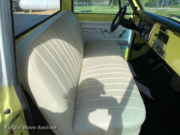 image for item HG9159 1972 Chevrolet C10  pickup truck