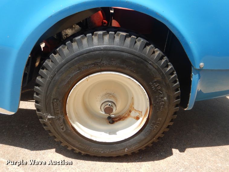 image for item HJ9814 F.W. & Associates mini car