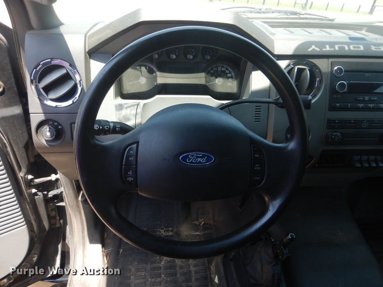 image for item HJ9815 2012 Ford F650 Super Duty  box truck