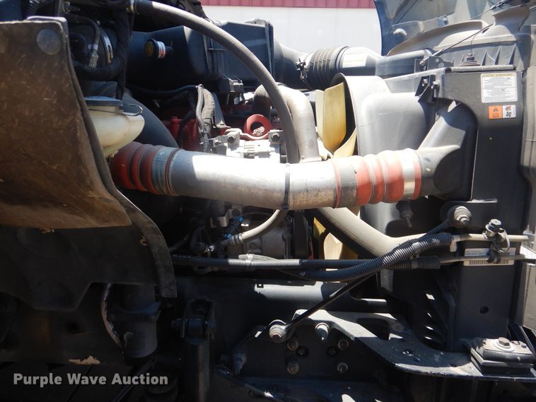 image for item HJ9815 2012 Ford F650 Super Duty  box truck