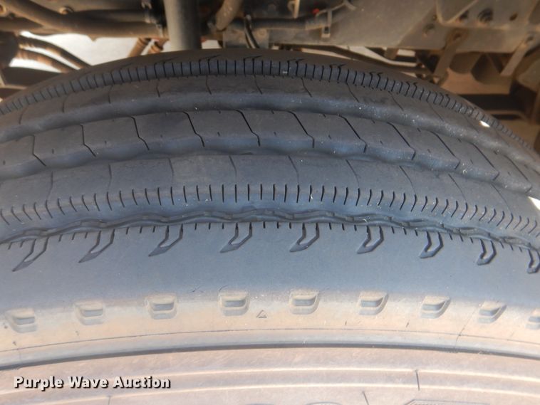 image for item HJ9815 2012 Ford F650 Super Duty  box truck